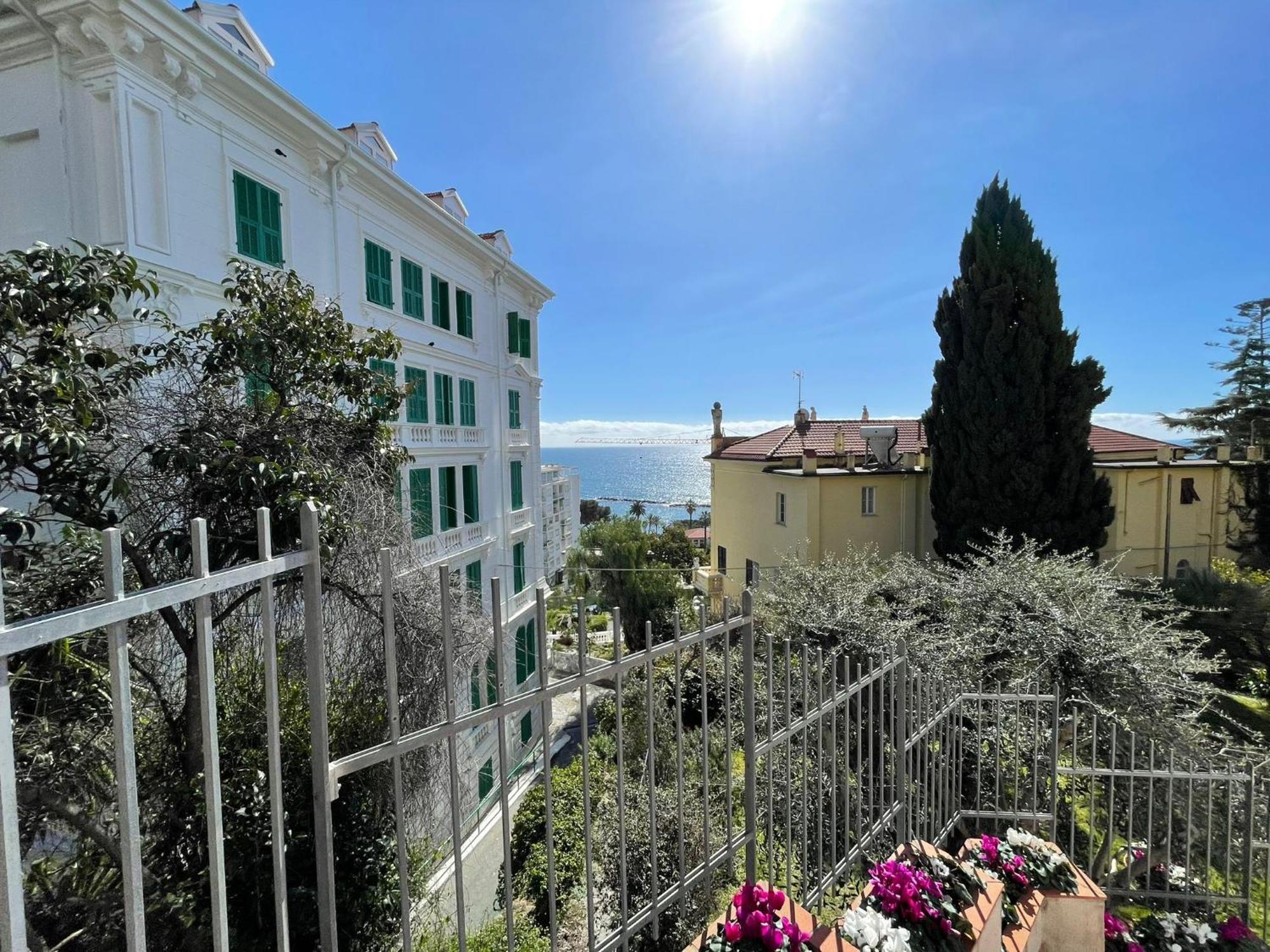 Flower Sea Hope-con Posto Auto A 10 Minuti Dalla Sanremo